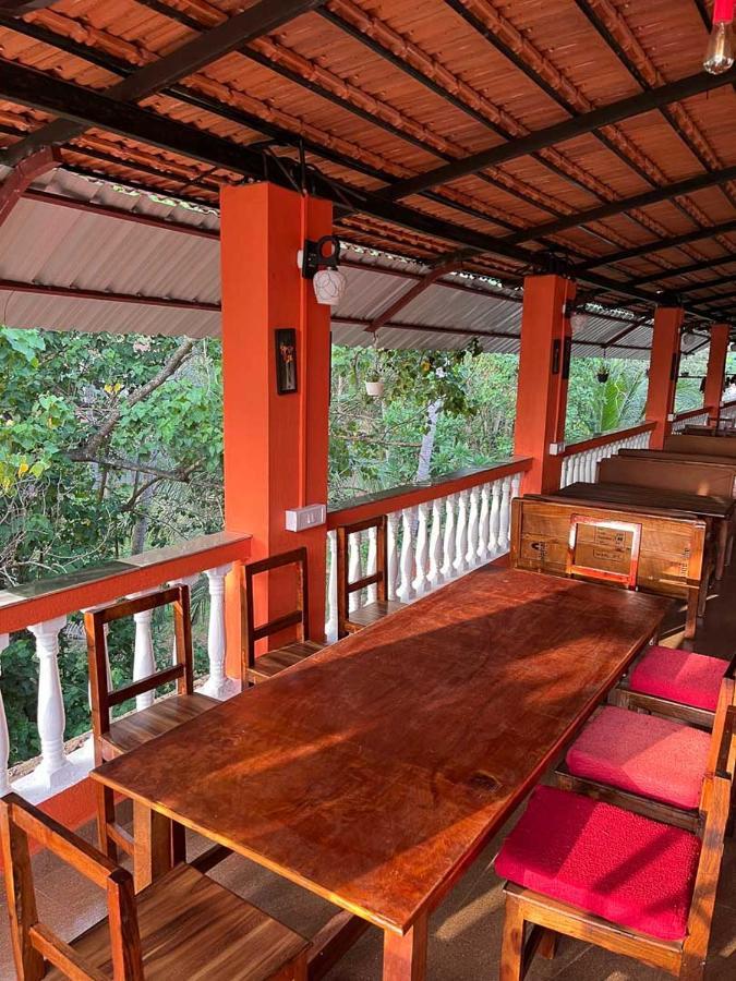 Bonds Hostel Candolim Ngoại thất bức ảnh